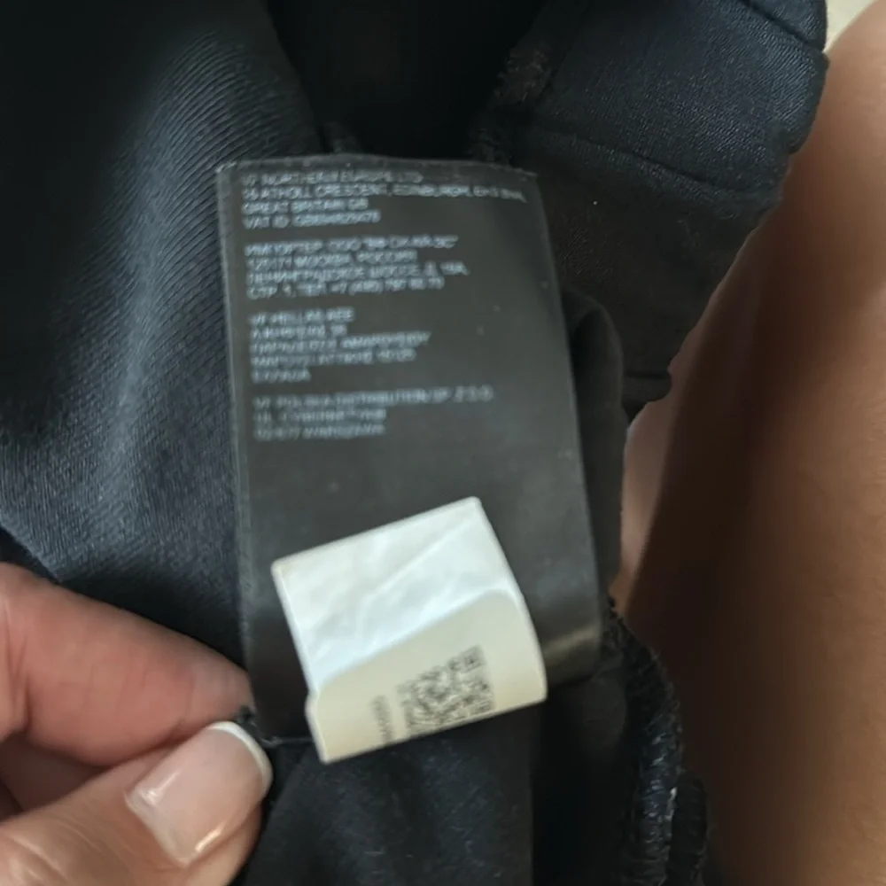 2 Pairs of North Face Black Small And Columbia Khaki Pants Sz 2 - Picture 6 of 13